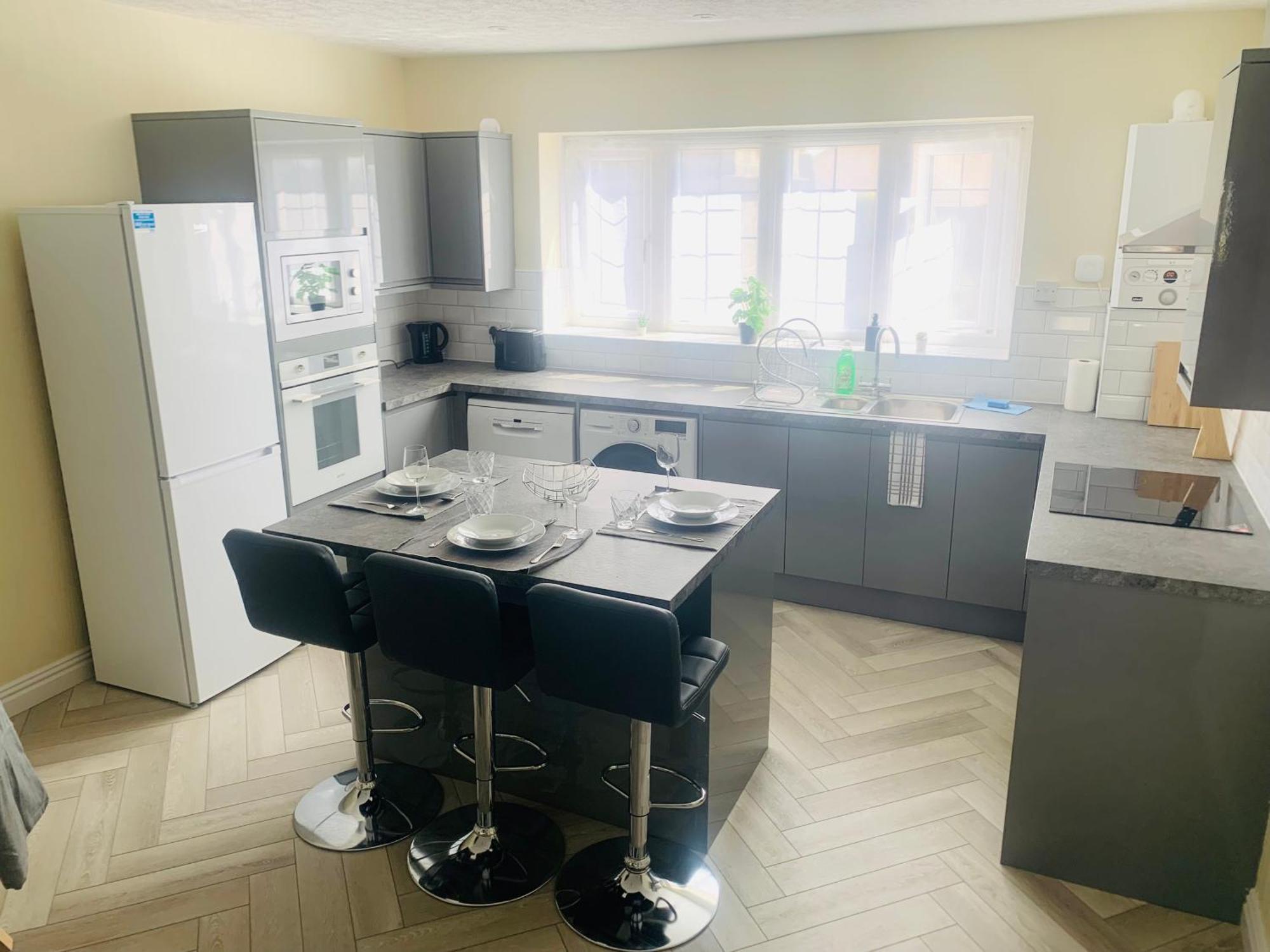 Newly Renovated, Modern 3 Bed Apartment Walmersley Exterior foto